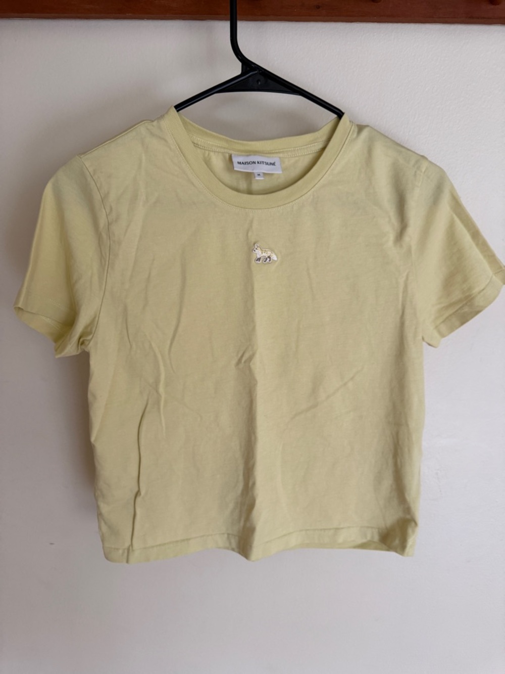 MAISON KITSUNÉ Soft Lemon Crewneck Tee with Fox Motif
